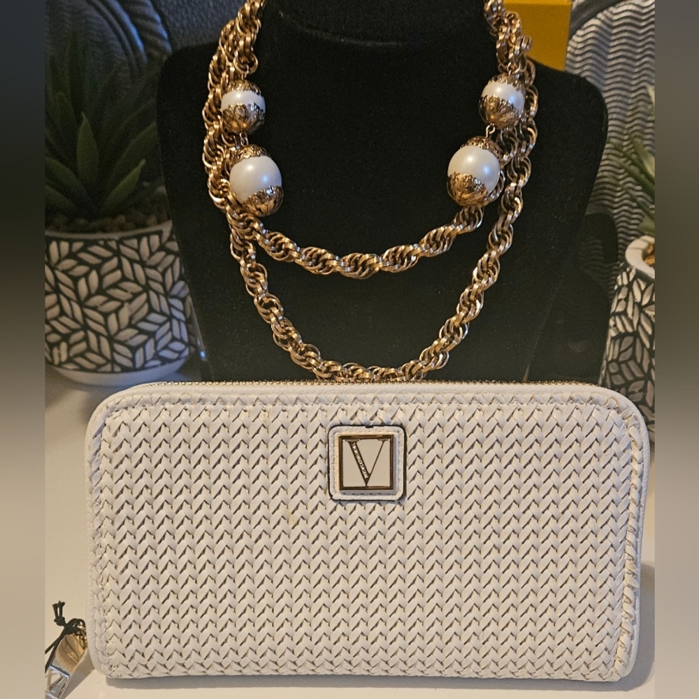 Victoria's Secret - The Victoria Coconut Woven Wallet